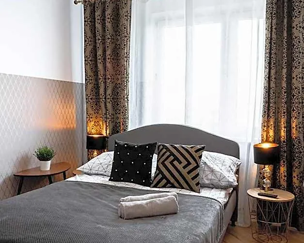 Clicktheflat Conrada Apart Rooms Warszawa