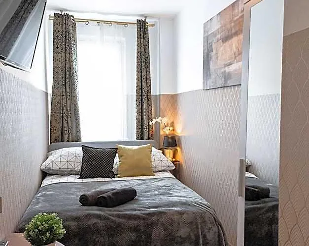 Clicktheflat Conrada Apart Rooms Warszawa