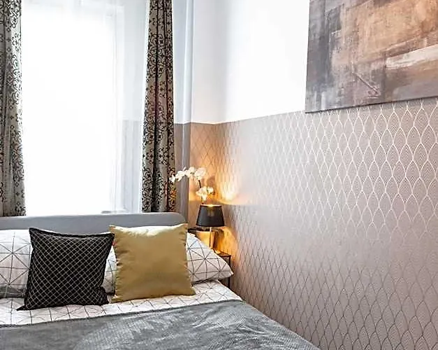 Clicktheflat Conrada Apart Rooms Warszawa